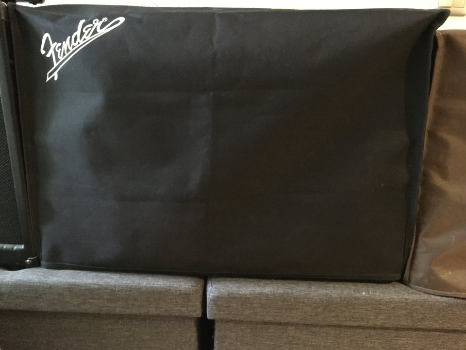 Fender Deluxe Reverb Tone Master de segunda mano · Foto 4 de 4 · Guadalajara · 800 €