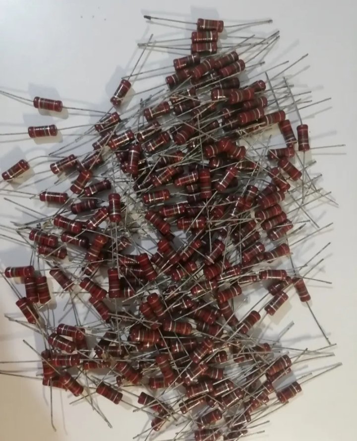 Resistencias Vintage PIHER 1M 1W 10% (NOS) - Años 70/80 de segunda mano · Foto 2 de 2 · Barcelona · 1 €