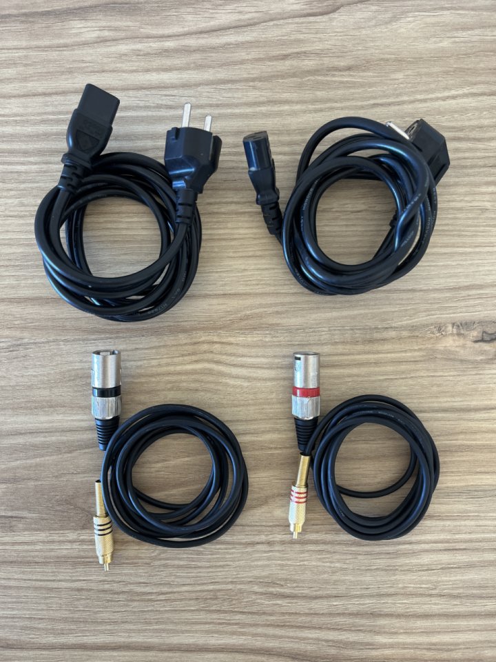 Vendo Monitores KRK Powered 5 reacondicionados y personalizados. de segunda mano · Foto 6 de 7 · Lugo · 350 €