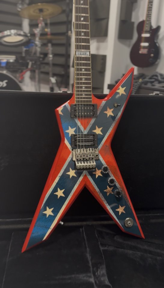 Dean Dixie Rebel (Reservada) de segunda mano · Foto 1 de 5 · Bizkaia · 840 €