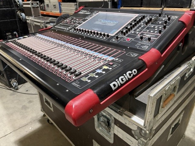 DigiCo SD9 + D2Rack 48/24