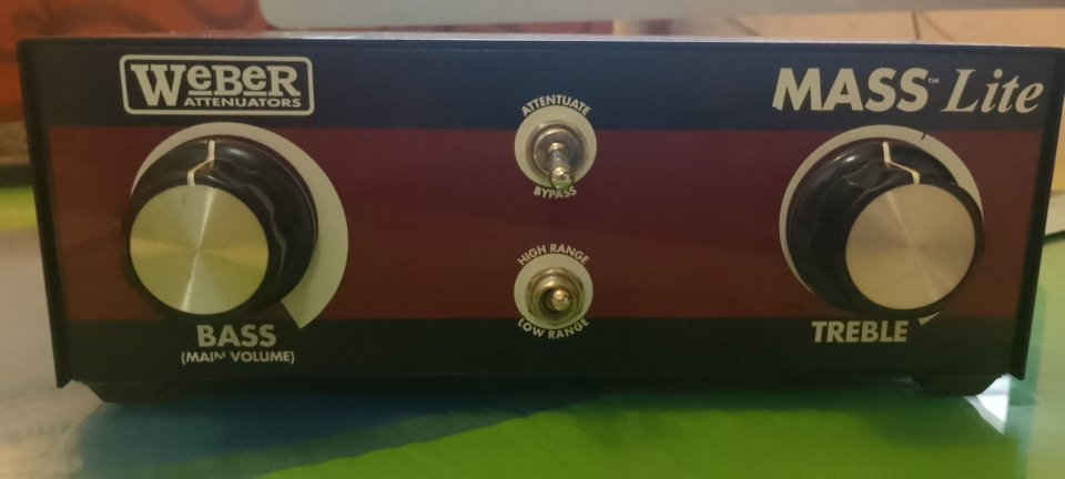 Atenuador de potencia Weber Mass Lite 100