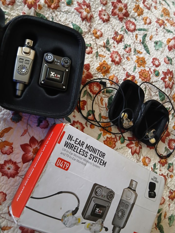 In ear Xvive U4T9 de segunda mano · Foto 1 de 2 · Cantabria · 300 €