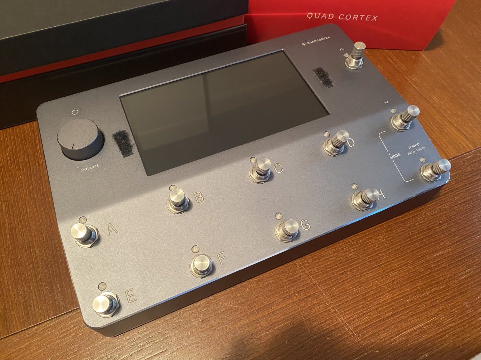 QUAD CORTEX de segunda mano · Foto 3 de 7 · Valencia · 1150 €