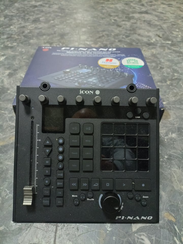 Icon P1 Nano Controlador Midi