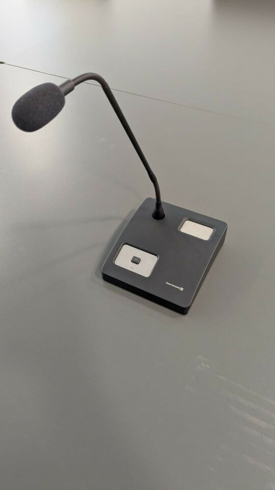 Sistema de conferencias inalámbrico BEYERDYNAMIC QUINTA