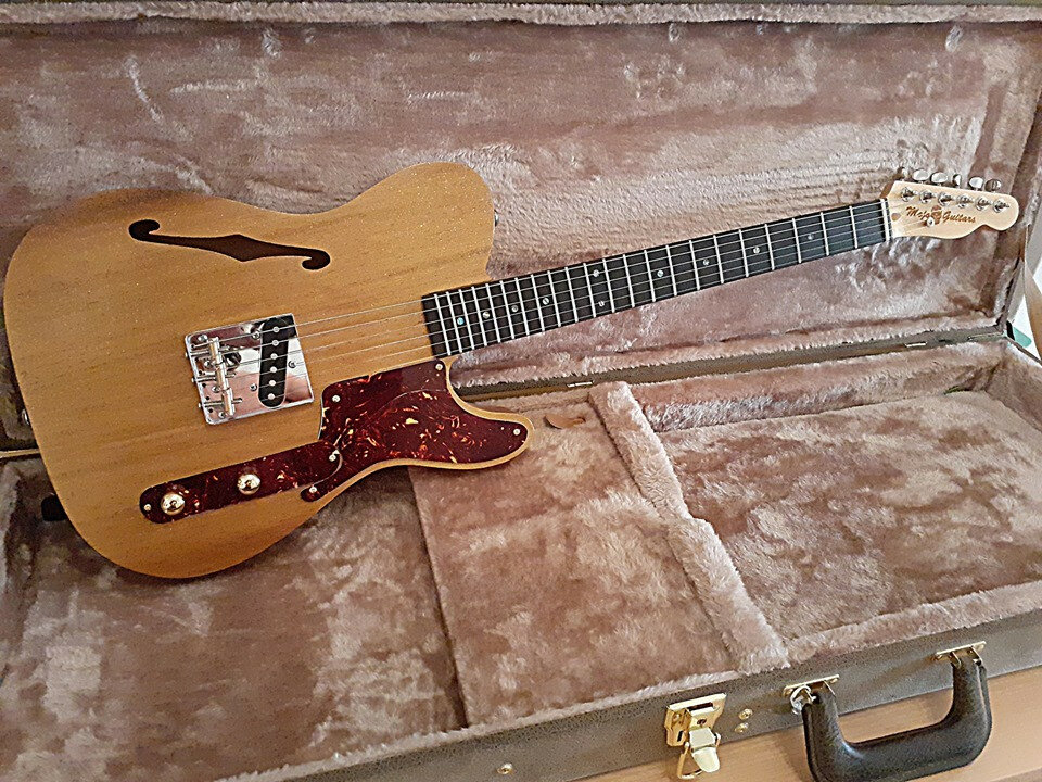 NUEVAS! Mojo Guitars Serie Custom ahora con cuerpos y mastiles Bezier Custom Shop