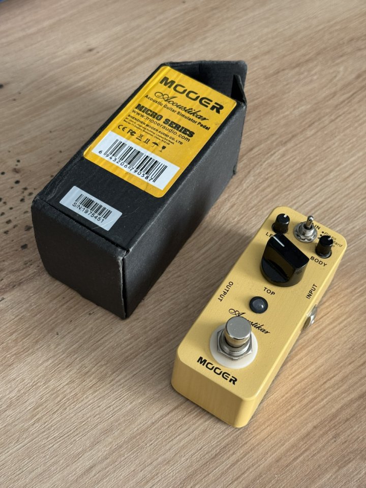 Mooer Acoustikar - Simulador de acústica de segunda mano · Foto 2 de 3 · Navarra · 35 €