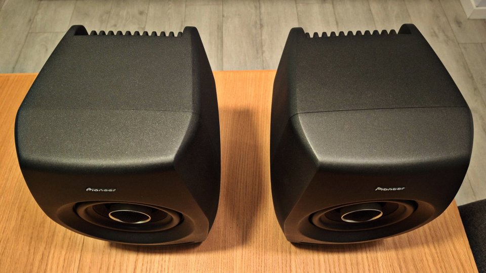 Monitores Pioneer DJ RM–05