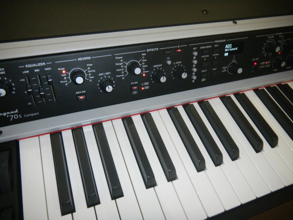 Viscount LEGEND ´70 Compact 73 OFERTON de segunda mano · Foto 2 de 5 · Granada · 690 €