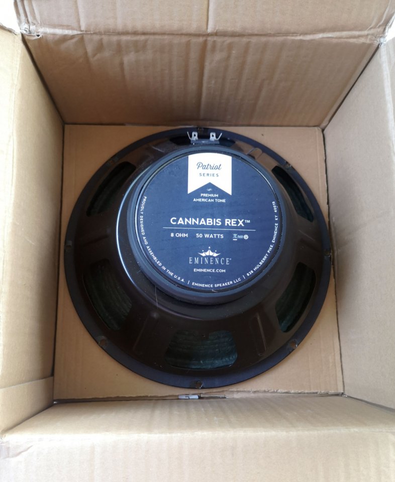 Cono Eminence Cannabis Rex de 8 ohms de segunda mano · Foto 4 de 4 · Madrid · 100 €