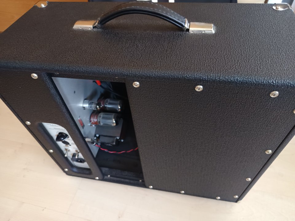 Ampli boutique TONE KING Falcon Grande 20W de segunda mano · Foto 6 de 10 · Madrid · 1600 €