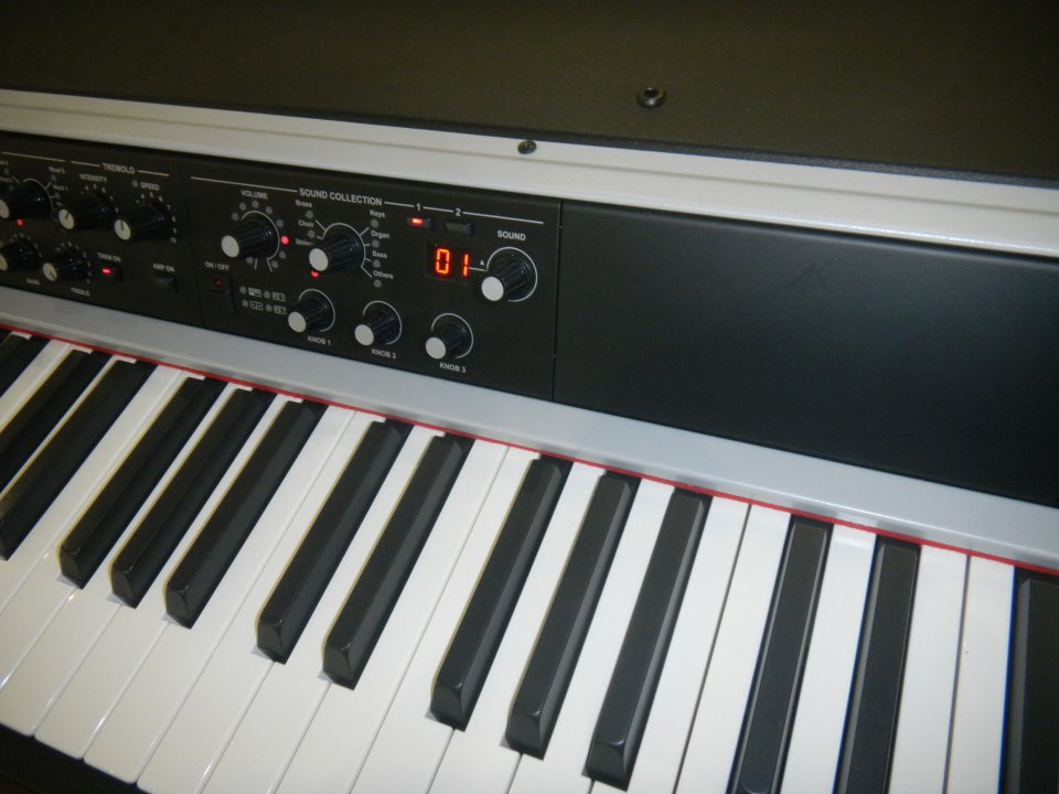 Viscount LEGEND ´70 Compact 73 OFERTON de segunda mano · Foto 4 de 5 · Granada · 690 €