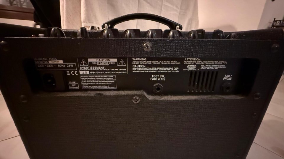 Amplificador VOX DA-15