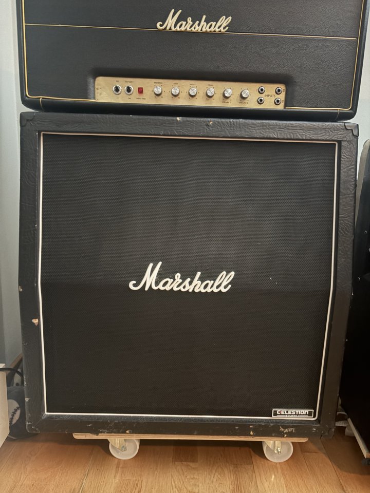 Pantalla 4x12 Celestion V30 de segunda mano · Foto 1 de 7 · Toledo · 300 €