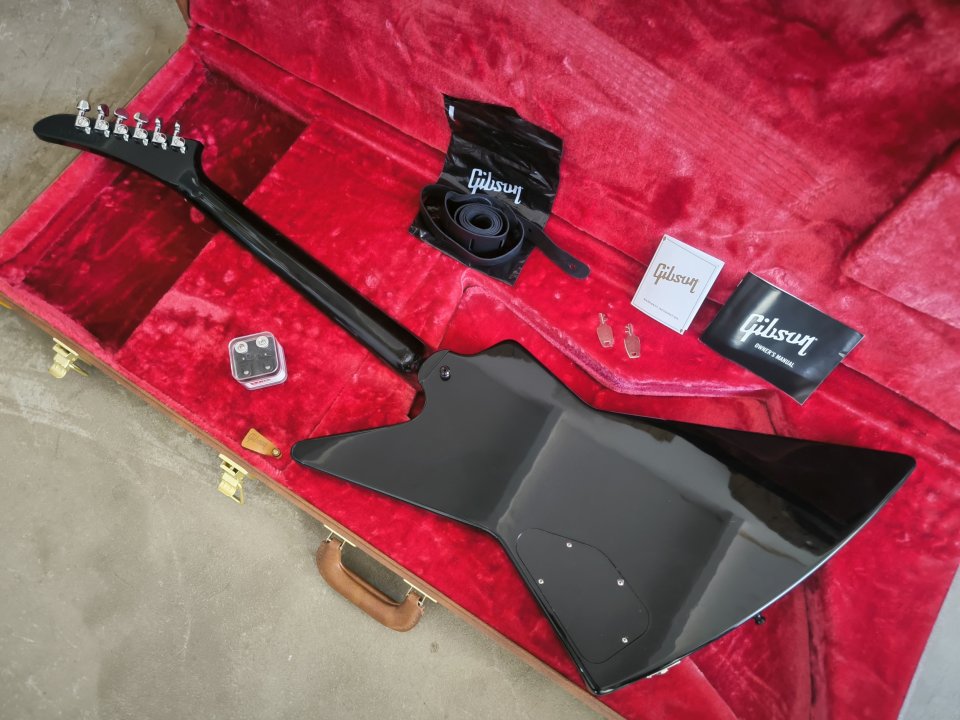 Gibson Explorer 80's.Ebony. de segunda mano · Foto 7 de 10 · Badajoz · 1950 €