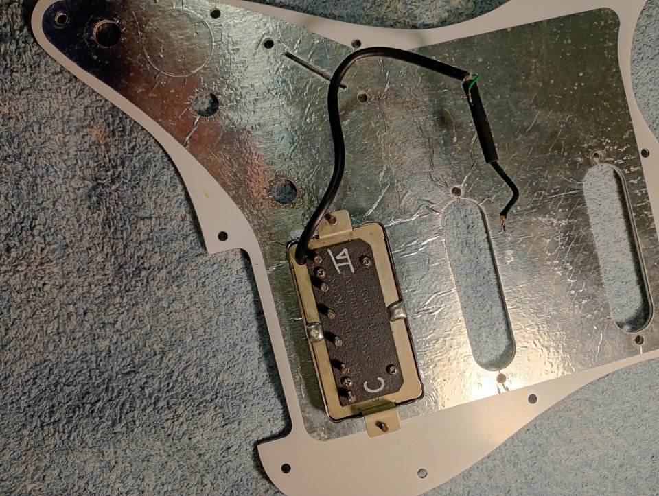 Lollar imperial f-spaced con pickguard Fender original de segunda mano · Foto 2 de 10 · Illes Balears · 190 €