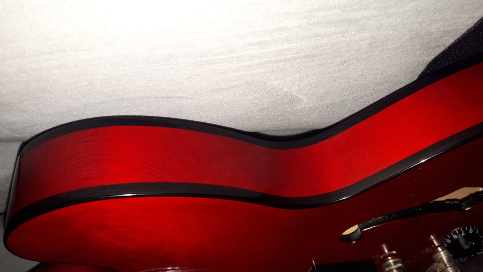 Epiphone Dot Studio 335 .