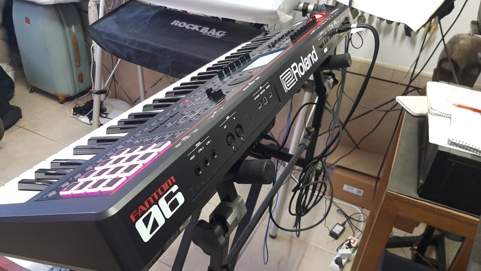 Roland Fantom 06