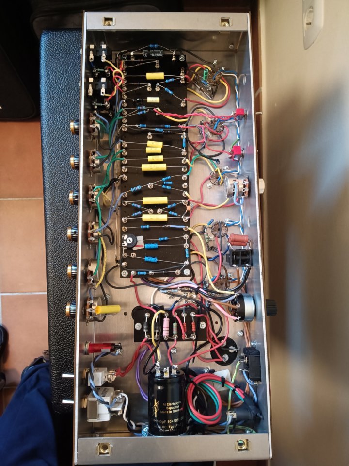 Marshall Super Bass Lead 18W de segunda mano · Foto 4 de 4 · Asturias · 2500 €