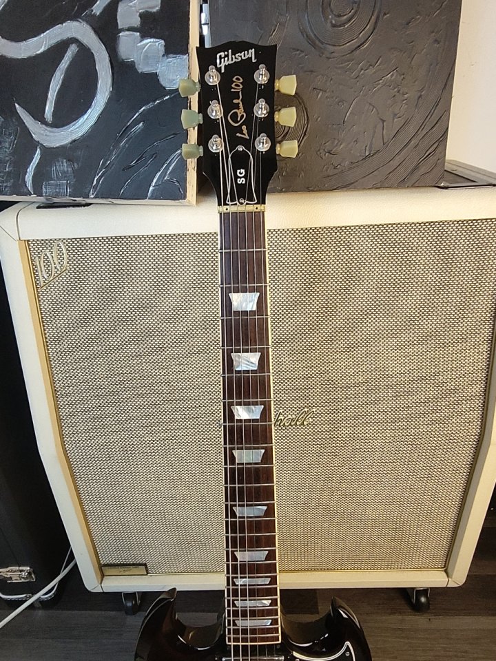Guitarra Gibson SG Standard 2015 USA de segunda mano · Foto 5 de 8 · A Coruña · 1300 €
