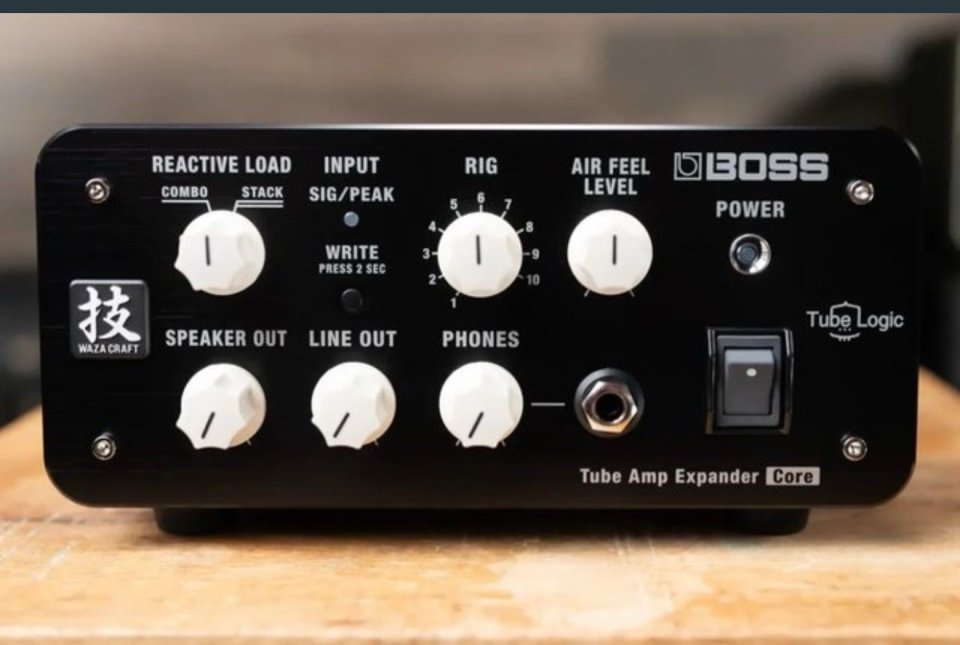 Boss Waza Tube Amp Expander Core de segunda mano · Foto 2 de 2 · León · 470 €