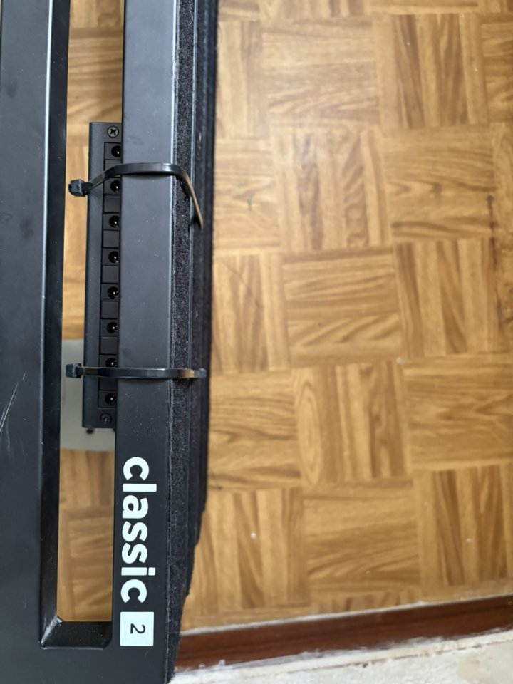 Pedaltrain Classic 2 con softcase + fuente de alimentación Mooer Macro Power S8.