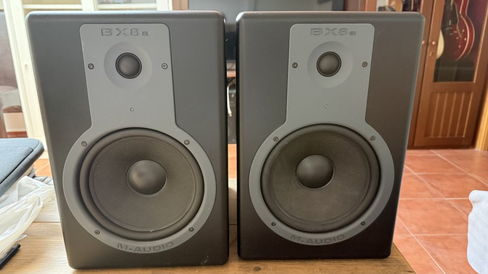 Pareja Monitores M-Audio BX8a Activos Estudio de segunda mano · Foto 1 de 2 · Madrid · 125 €