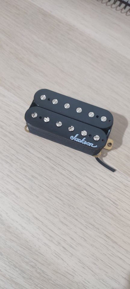 Pastillas Jackson JS22 Puente + Mástil de segunda mano · Foto 1 de 2 · Granada · 90 €