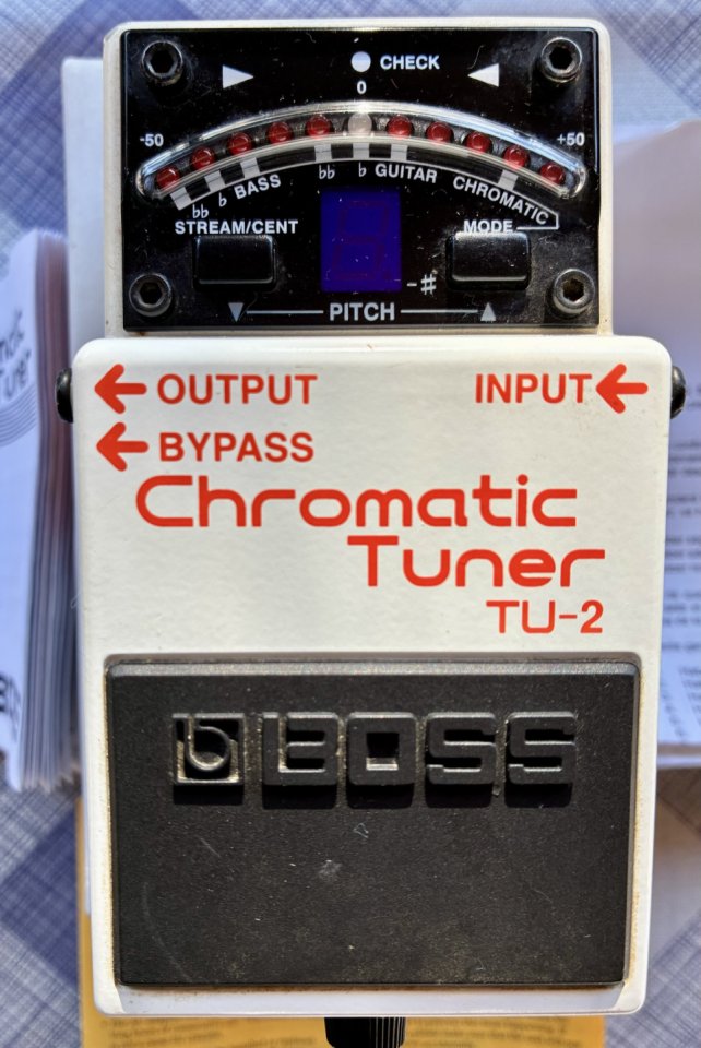 Pedal BOSS TU-2 Afinador cromatico de segunda mano · Foto 2 de 4 · Madrid · 45 €