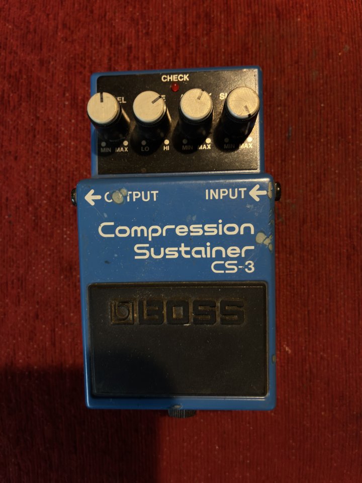 BOSS CS-3 compresor