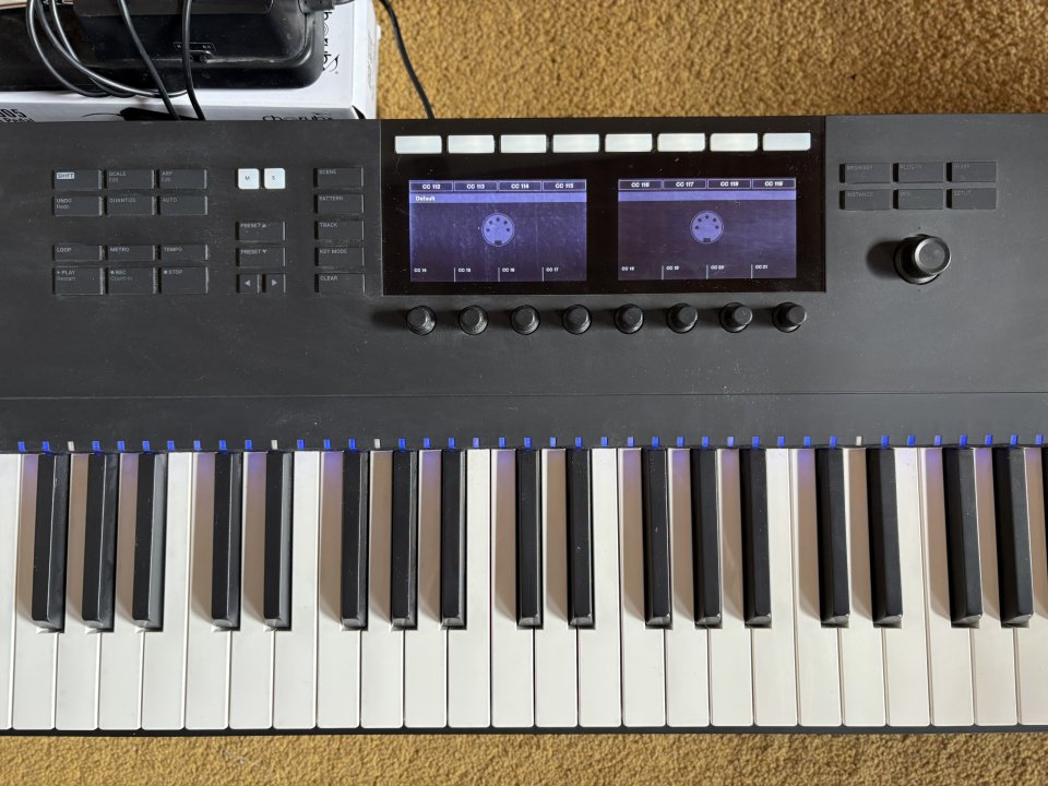 Native Instruments S88 MkII