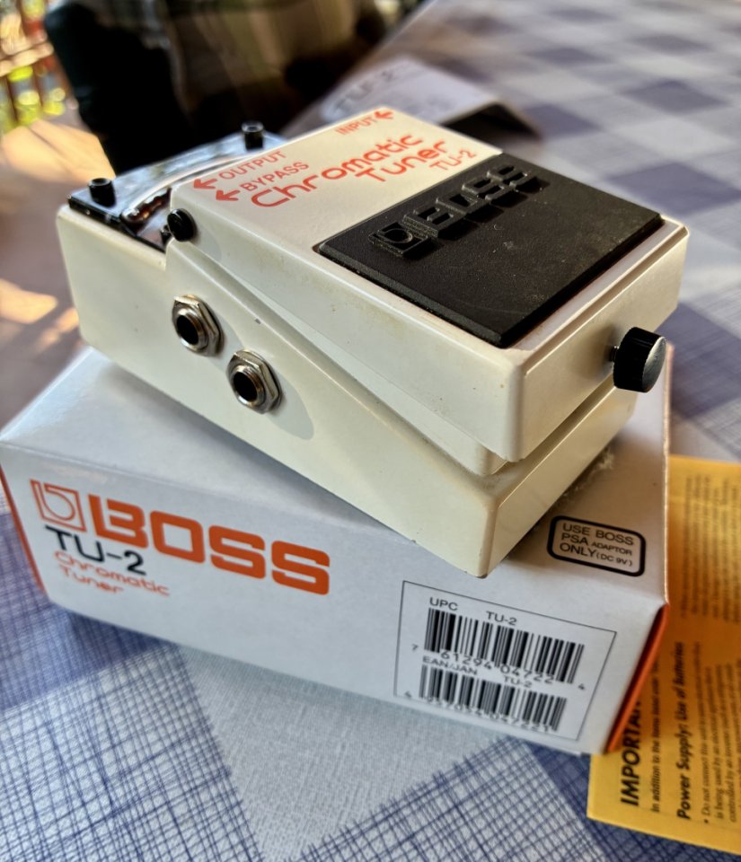 Pedal BOSS TU-2 Afinador cromatico de segunda mano · Foto 3 de 4 · Madrid · 45 €