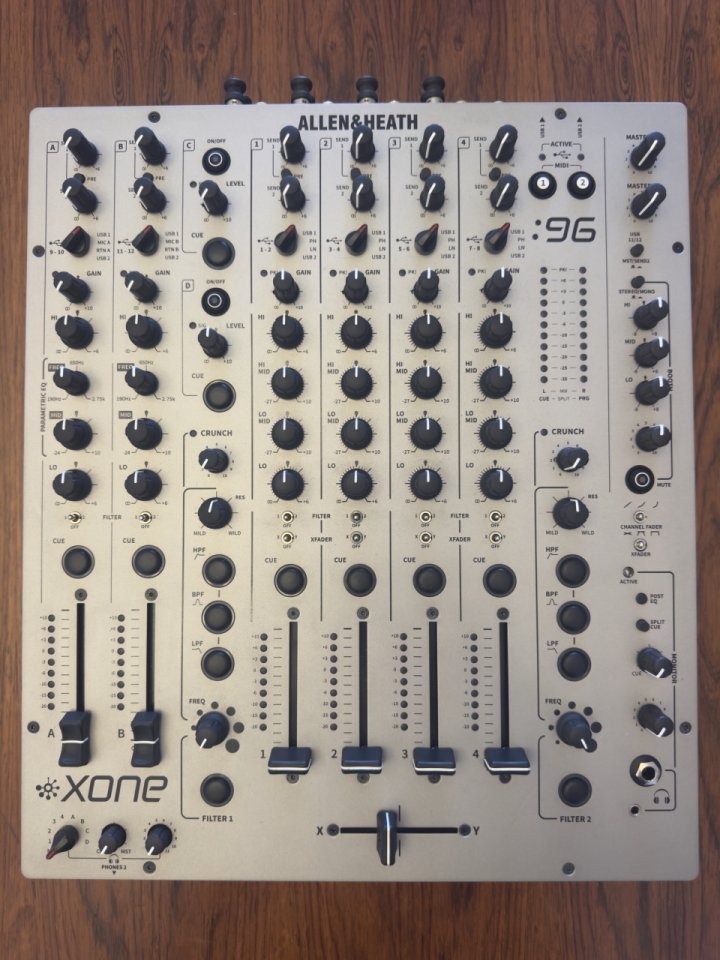 Allen&Heath XOne 96 de segunda mano · Foto 1 de 6 · Girona · 1400 €