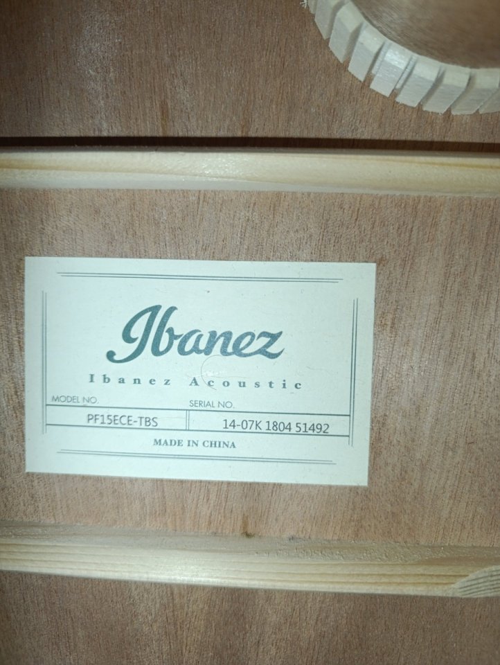 Ibanez acústica PF15 ECE TBS