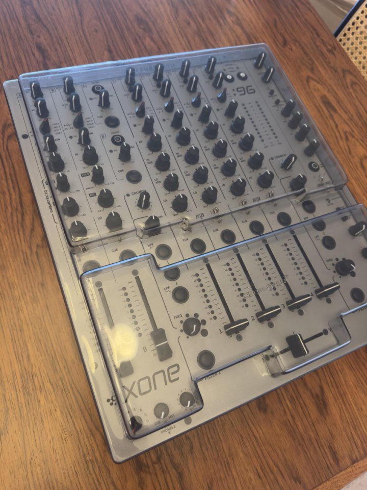Allen&Heath XOne 96 de segunda mano · Foto 3 de 6 · Girona · 1400 €