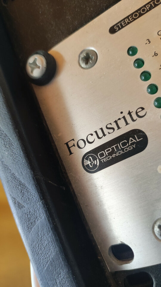 Focusrite Mixmaster, procesador de mástering y mezcla
