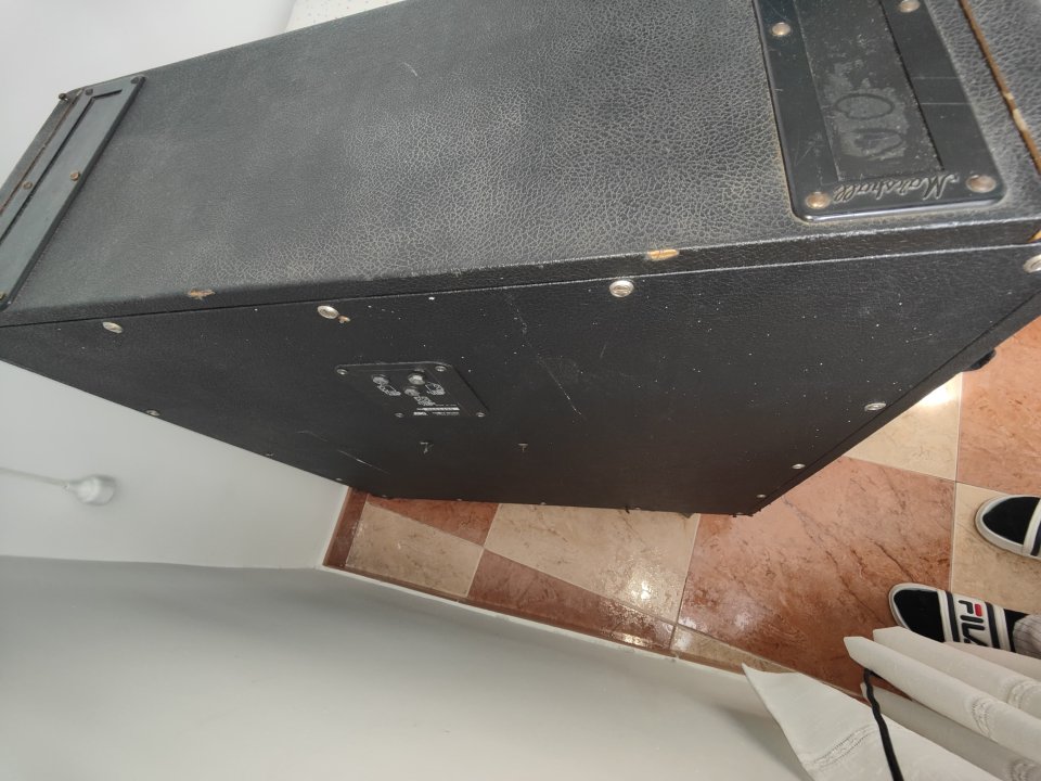 Pantalla 4x12 Marshall de segunda mano · Foto 7 de 10 · Madrid · 600 €