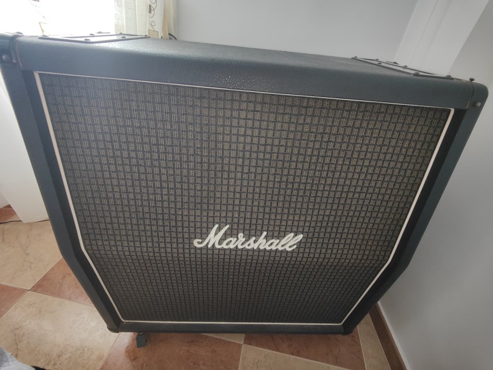 Pantalla 4x12 Marshall de segunda mano · Foto 8 de 10 · Madrid · 600 €