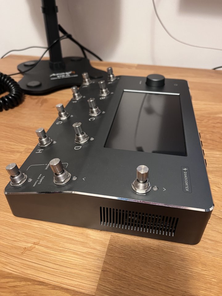Neural DSP Quad Cortex + bolsa de segunda mano · Foto 4 de 9 · Araba · 1300 €
