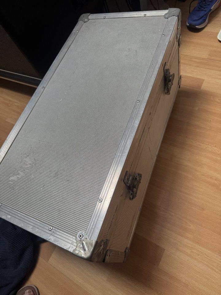 Flycase cabezal con ruedas de segunda mano · Foto 4 de 7 · Guadalajara · 130 €