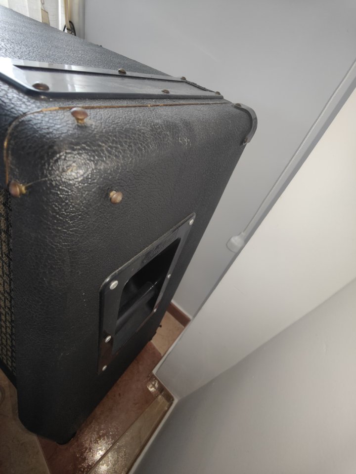 Pantalla 4x12 Marshall de segunda mano · Foto 10 de 10 · Madrid · 600 €