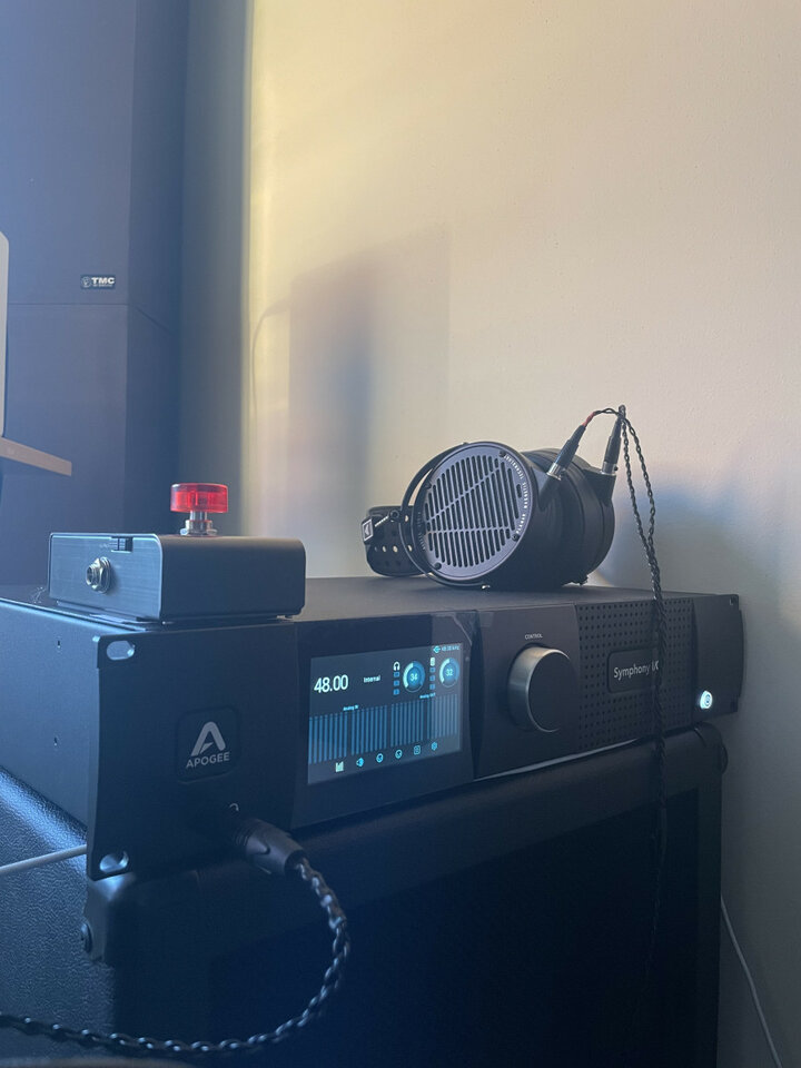 Apogee Symphony mk2 16x16 + 8Mic-Pre