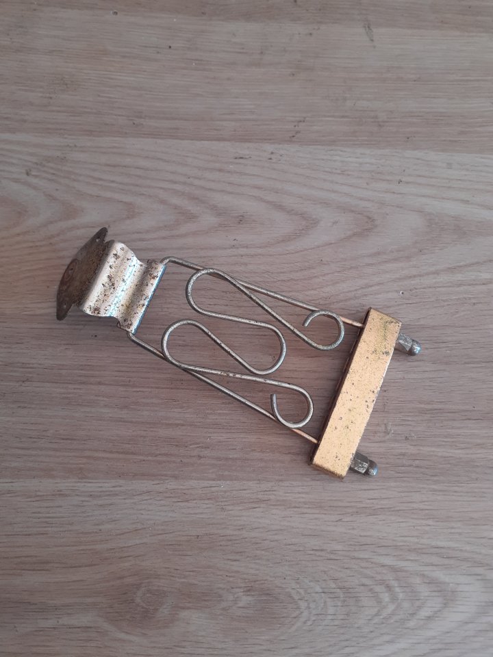 Cordal guitarra hollow