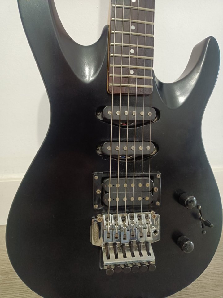 Washburn kc 40v