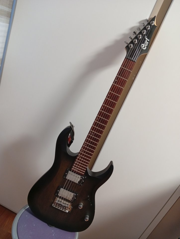 Cort x100 con Duncan Designed