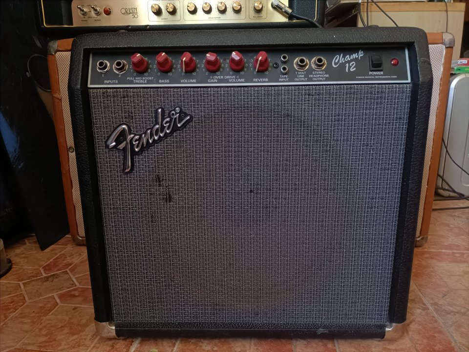 Fender Champ 12 de segunda mano · Foto 1 de 5 · Alicante · 500 €