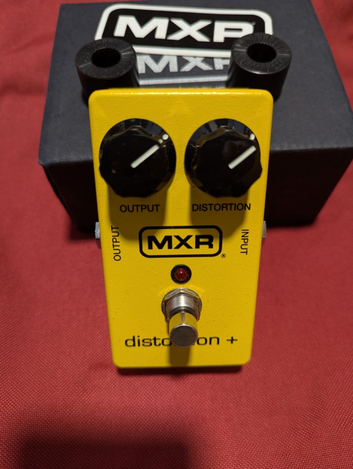MXR distortion plus + con caja como nuevo