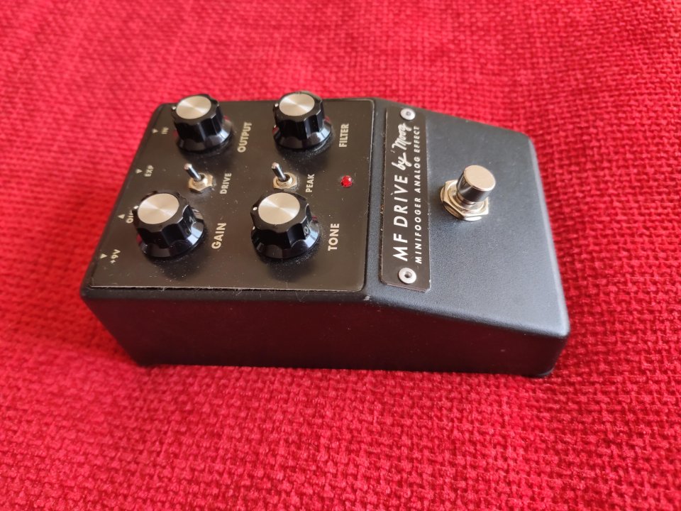 Minifooger MF Dive V1 Moog Pedal de segunda mano · Foto 3 de 10 · Alicante · 400 €
