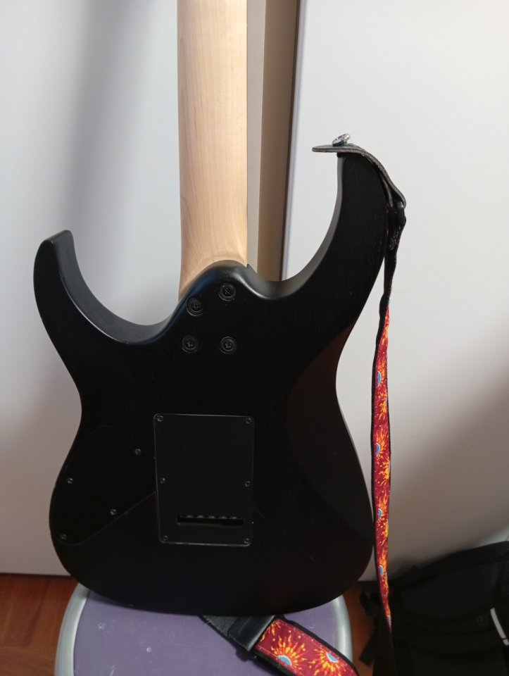 Cort x100 con Duncan Designed